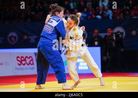 Sofia, Bulgarie. 29th avril 2022. SOFIA, BULGARIE - AVRIL 29: Mascha Ballhaus d'Allemagne dans le match contre la Distria Krasniqi du Kosovo dans les -52kg aux Championnats européens de judo Seniors Sofia 2022 le 29 avril 2022 à Sofia, Bulgarie (photo par Nikola Krstic/Orange Pictures) crédit: Orange pics BV/Alay Live News Banque D'Images