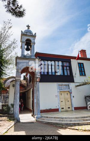 Eglise d'Aya Yorgi sur Buyukada, la plus grande île des Princess' Islands près d'Istanbul. C'est une destination touristique populaire d'Istanbul Banque D'Images