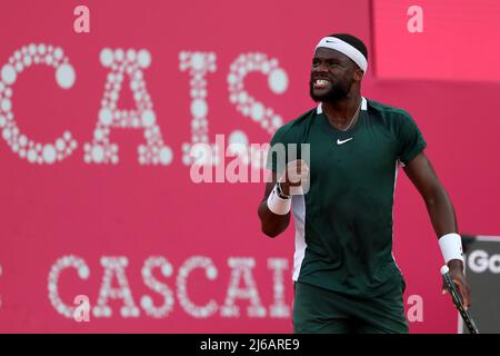 29 avril 2022, Cascais, Portugal: Frances Tiafoe des Etats-Unis célèbre un point sur Alejandro Davidovich Fokina de l'Espagne lors du tournoi de tennis Millennium Estoril Open ATP 250, au Clube de Tenis do Estoril à Cascais, Portugal, le 29 avril 2022. (Image de crédit : © Pedro Fiuza/ZUMA Press Wire) Banque D'Images