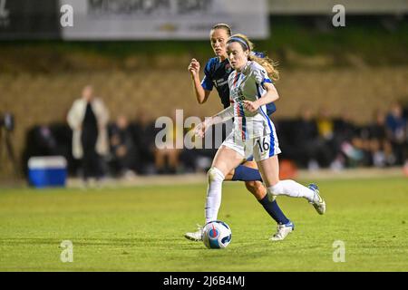 23 avril 2022 : Rose Lavelle, milieu de terrain OL Reign (16) lors d'un match de football de la coupe du défi NWSL entre l'OL Reign et le San Diego Wave FC au Torero Stadium de San Diego, en Californie. Justin Fine/CSM Banque D'Images