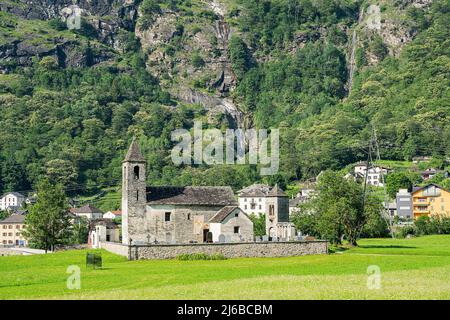 Église de San Pietro à Dongio, canton de Blenio Valley du Tessin, Suisse Banque D'Images