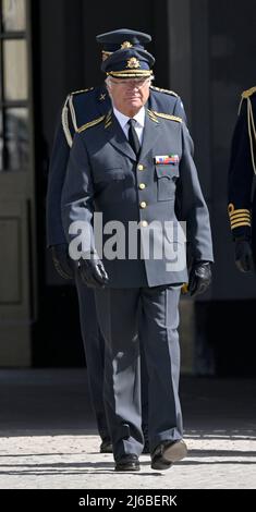 Le roi Carl Gustaf à la célébration de l'anniversaire du roi au Palais de Stockholm le samedi 30 avril 2022. Photo: Jonas Ekrädter / TT / code 10030 Banque D'Images