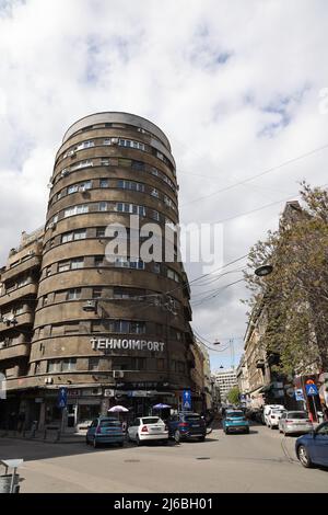 Bâtiment Tehnoimport de style architectural brutaliste à Strada Doamnei, dans le centre de Bucarest, en Roumanie Banque D'Images