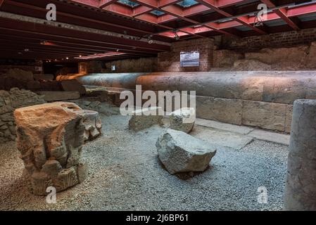 Ce complexe témoigne de ce qui reste du temple italique de la seconde moitié du troisième siècle. BC, préservé grâce au fait que ce qui est n Banque D'Images