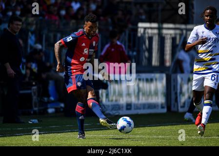 Henrique Dalbert de Cagliari Calcio pendant Cagliari Calcio vs Hellas Verona FC, football italien série A match à Cagliari, Italie, avril 30 2022 Banque D'Images
