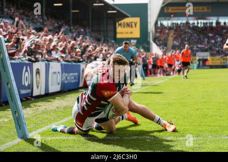 Leicester, Royaume-Uni. 30th avril 2022. Chris Ashton a obtenu un score pour Leicester lors du match de rugby Gallagher Premiership entre Leicester Tigers et Bristol Rugby au Mattioli Woods Welford Road Stadium, Leicester, Royaume-Uni, le 30 avril 2022. Photo de Simon Hall. Utilisation éditoriale uniquement, licence requise pour une utilisation commerciale. Aucune utilisation dans les Paris, les jeux ou les publications d'un seul club/ligue/joueur. Crédit : UK Sports pics Ltd/Alay Live News Banque D'Images