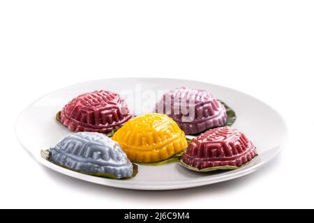 Le Nyonya angku kueh est une cuisine traditionnelle préparée lors des fêtes de fin d'année en Malaisie. Également connu sous le nom de gâteau rouge à la tortue. Banque D'Images