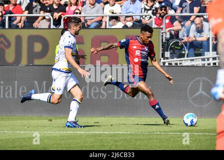 Henrique Dalbert de Cagliari Calcio pendant Cagliari Calcio vs Hellas Verona FC, football italien série A match à Cagliari, Italie, avril 30 2022 Banque D'Images