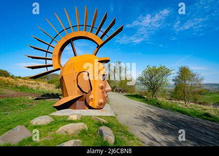 La sculpture de 6 mètres de haut d'un soldat romain Silvanus par l'artiste Svetlana Kondakova sur la route du mur Antonine à Nethercroy, en Écosse Banque D'Images