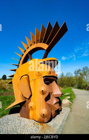 La sculpture de 6 mètres de haut d'un soldat romain Silvanus par l'artiste Svetlana Kondakova sur la route du mur Antonine à Nethercroy, en Écosse Banque D'Images