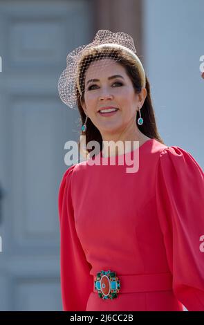 La princesse Isabella du Danemark est confirmée . La confirmation aura lieu à l'église du château de Fredensborg par le confesseur royal, Mgr Henrik Wigh-Poulsen. PHOTO : CrownPrincess Mary du Danemark Fredensborg, Danemark, le 30 avril 2022. Photo de Stefan Lindblom/Stella Pictures/ABACAPRESS.COM Banque D'Images