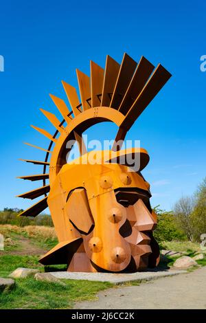 La sculpture de 6 mètres de haut d'un soldat romain Silvanus par l'artiste Svetlana Kondakova sur la route du mur Antonine à Nethercroy, en Écosse Banque D'Images