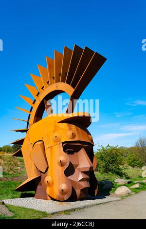 La sculpture de 6 mètres de haut d'un soldat romain Silvanus par l'artiste Svetlana Kondakova sur la route du mur Antonine à Nethercroy, en Écosse Banque D'Images