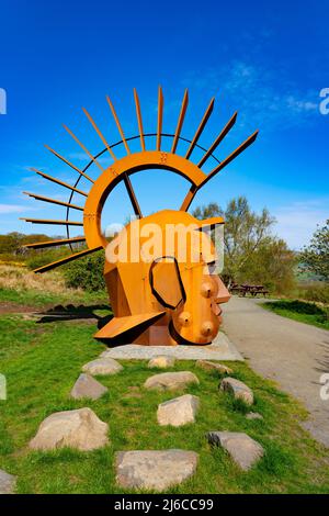 La sculpture de 6 mètres de haut d'un soldat romain Silvanus par l'artiste Svetlana Kondakova sur la route du mur Antonine à Nethercroy, en Écosse Banque D'Images