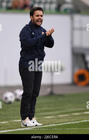 30 avril 2022, Basse-Saxe, Wolfsburg: Football, femmes: Ligue des champions, VfL Wolfsburg - FC Barcelone, knockout round, demi-finales, deuxième jambe à Volkswagen Arena. L'entraîneur de Barcelone Jonatan Giraldez gestes. Photo: Swen Pförtner/dpa Banque D'Images
