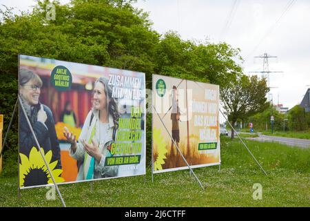 Huerth, NRW, Allemagne, 04 30 2022, bannière électorale du parti vert pour les élections de northhine westfalia en 2022 Banque D'Images