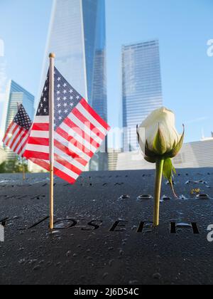 États-Unis, New York, 12 mai 2015. Aux 9 11 piscines Memorial. Banque D'Images
