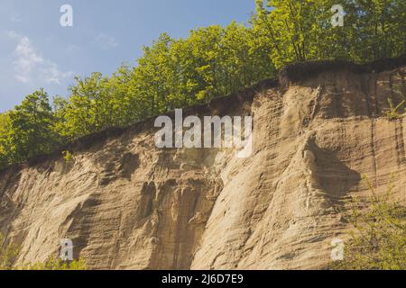 Mur en sable, falaise de sable. Photo de haute qualité Banque D'Images