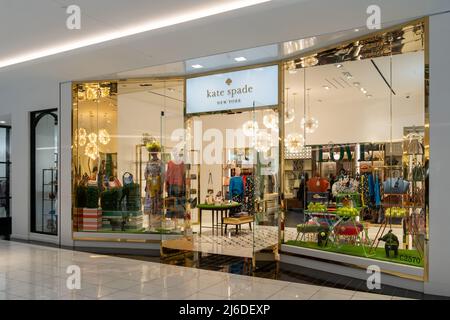 Houston, Texas, Etats-Unis - 25 février 2022: Kate Spade magasin New York dans un centre commercial. Banque D'Images