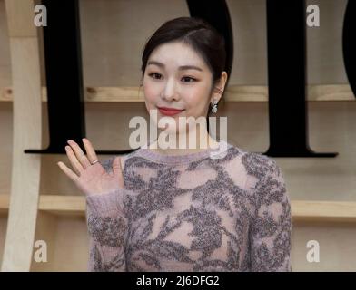 Yuna Kim, ancienne championne olympique de patinage artistique sud-coréenne, assiste à un appel photo pour la collection de Dior automne 2022 à Séoul, en Corée du Sud, le 30 avril 2022. (Photo de Lee Young-ho/Sipa USA) Banque D'Images
