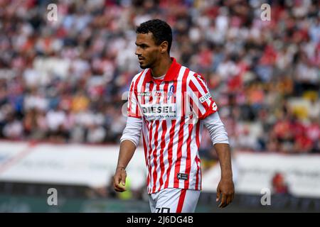 Portrait Alessio Da Cruz de Vicenza pendant LR Vicenza vs US Lecce, match de football italien série B à Vicenza, Italie, avril 30 2022 Banque D'Images