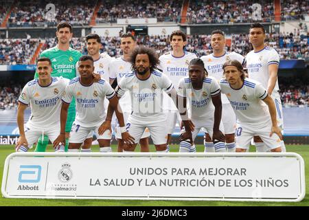 Real Madrid team group line-up (Real), 30 AVRIL 2022 - football : Espagnol 'la Liga Santander' match entre Real Madrid CF 4-0 RCD Espanyol de Barcelona à l'Estadio Santiago Bernabeu à Madrid, Espagne. (Photo de Mutsu Kawamori/AFLO) Banque D'Images