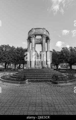 Isernia, Molise. Monument aux morts de la première Guerre mondiale Banque D'Images