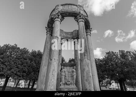 Isernia, Molise. Monument aux morts de la première Guerre mondiale Banque D'Images