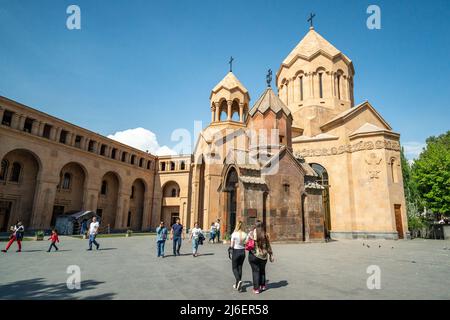 Erevan, Arménie - 30 avril 2022 - l'église Saint-Astvatstsin de Katoghike est l'une des plus anciennes églises d'Erevan, Arménie Banque D'Images