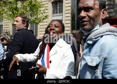 jean luc melencon était attendu par plusieurs centaines de personnes pour son discours du 1st mai à la place de la république à Paris Banque D'Images