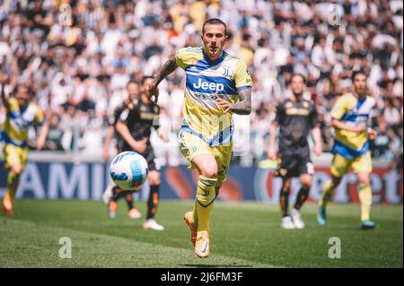 Federico Bernardeschi du Juventus FC en action pendant la série Un match de football 2021/2022 entre le Juventus FC et le Venezia FC au stade Juventus de Turin (Italie), mai 1st 2022. Photo FT / Insidefoto Banque D'Images