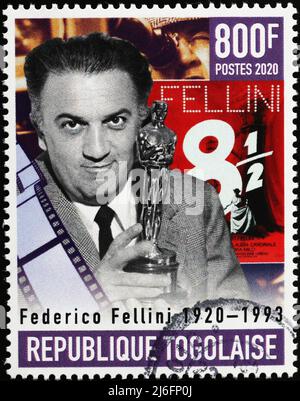 Federico Fellini avec l'Oscar sur le timbre-poste Banque D'Images