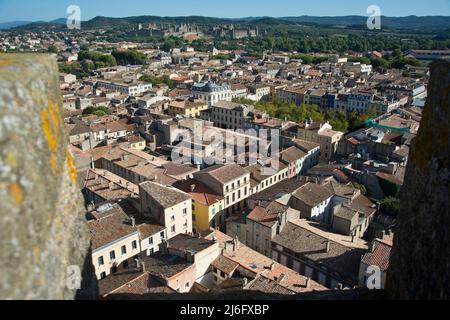 Faszinierender Blick vom Turm der Kirche Sanit-Vincent über die Altstadt auf die Festung von Carcassonne Banque D'Images