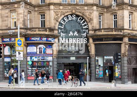 Leeds Kirkgate Market Shoppers, Leeds City Markets, Vicar Lane, Leeds Banque D'Images