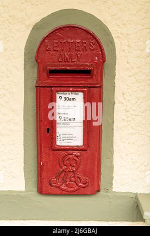 Boîte postale murale avec un système de chiffrement royal Edward VII, gare de Glenfinnan, Glenfinnan, Écosse, Royaume-Uni Banque D'Images