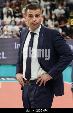 Blengini gianlorenzo (entraîneur cucine Lube civitanova) pendant le jeu - Sir Safety Conad Perugia vs Cucine Lube Civitanova, Volleyball Italien Serie A Men SuperLeague Championship Championship à Pérouse, Italie, mai 01 2022 Banque D'Images