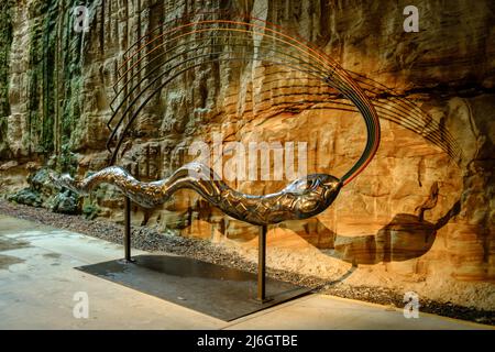 Save Our Ngatji (Rainbow Serpents), par Badger Bates, en collaboration avec Matt Mewburn et Eveleigh Works, Sydney Biennale 2022, Rivus, Exhibition at Banque D'Images