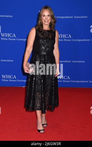 Wendy McMahon arrive au dîner des correspondants de la Maison Blanche 2022 qui s'est tenu à l'hôtel Hilton de Washington le 30 avril 2022 à Washington, D.C. © Tammie Arroyo / AFF-USA.com Banque D'Images