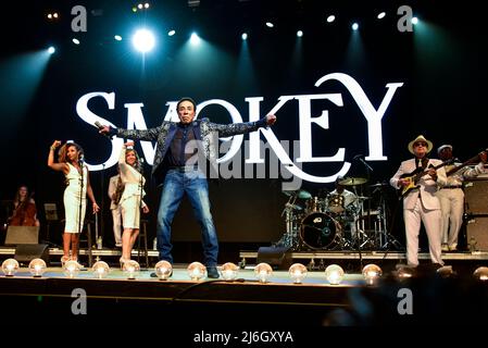 Indio, Californie, le 1 mai 2022 - Smokey Robinson sur scène au Stagecoach Country Music Festival. Crédit : Ken Howard/Alay Live News Banque D'Images