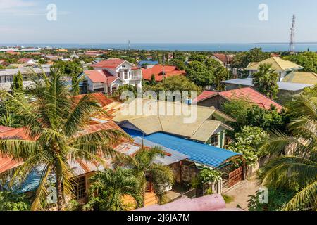 View of Kupang est la capitale provinciale de la province de Nusa Tenggara est dans le sud-est de l'Indonésie. Banque D'Images