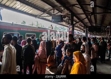 Voyagez en train pour célébrer le plus grand festival religieux Eid-UL-Fitr. Banque D'Images