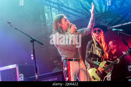 Aigles de Death Metal garniture de pavillon samedi soir au Teddy Rocks Festival 30 avril 2022. Crédit : Charlie Raven/Alay Banque D'Images