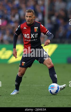 Gênes, Italie, 30th avril 2022. Domenico Criscito de Gênes CFC pendant la série Un match à Luigi Ferraris, Gênes. Le crédit photo devrait se lire: Jonathan Moscrop / Sportimage Banque D'Images