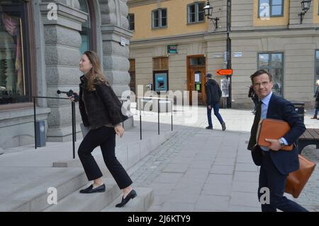 Le politisé suédois et chef du parti modéré Ulf Kristersson près du Riksdag (Parlement) à Stockholm - le 29 avril 2022. Banque D'Images