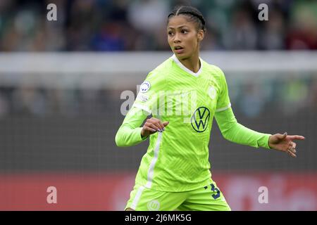 WOLFSBURG - Sveindi Jane Jonsdottir de VFL Wolfsburg lors du match semi-inal de la Ligue des champions des femmes entre VFL Wolfsburg et le FC Barcelone à la VFL Wolfsburg Arena le 30 avril 2022 à Wolfsburg, en Allemagne. ANP | hauteur néerlandaise | Gerrit van Keulen Banque D'Images