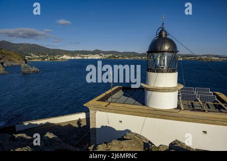 Phare de Cala Nans près de Cadaqués, au Cap de Creus (Empordà, Gérone, Costa Brava, Catalogne, Espagne) ESP: Faro de la Cala en Cadaqués, Gerona, España Banque D'Images