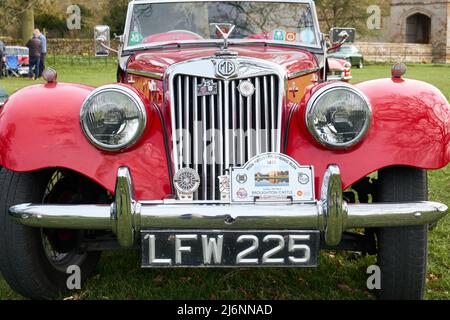 Voiture sport Classic MG TF Banque D'Images