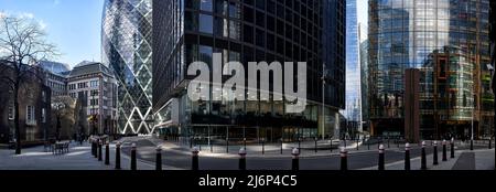 Photographie panoramique de l'architecture moderne en verre dans le quartier financier de Londres Banque D'Images