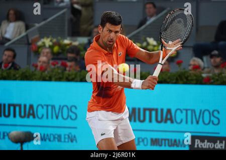 Madrid, Espagne le 03 mai 2022, Novak Djokovic (SBR) contre Gaël Monfils (FRA) lors du match du tournoi de tennis Madrid Masters Series à Madrid, Espagne le 03 mai 2022 Corcon Press Banque D'Images