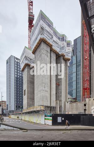 Trois conducteurs en béton de Snowhill pendant la construction en 2017, Birmingham, Royaume-Uni. Banque D'Images